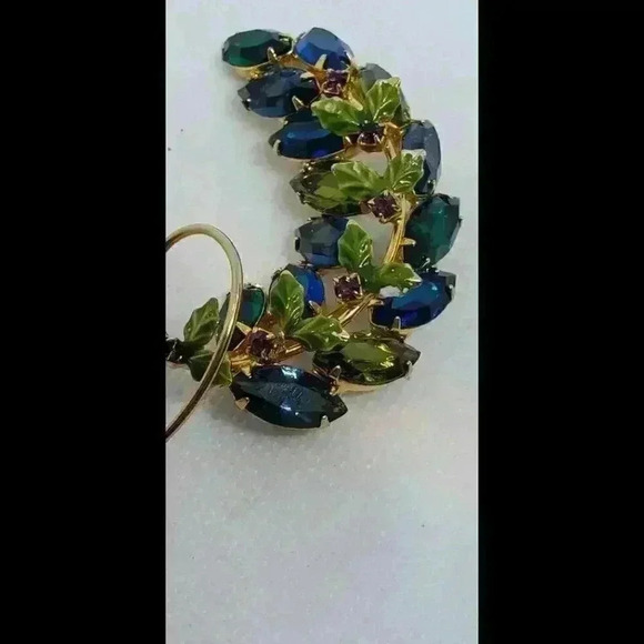 Vintage Juliana Rhinestone Leaf with Enamel Accents Blue Green Purple Open Back - Picture 4 of 8